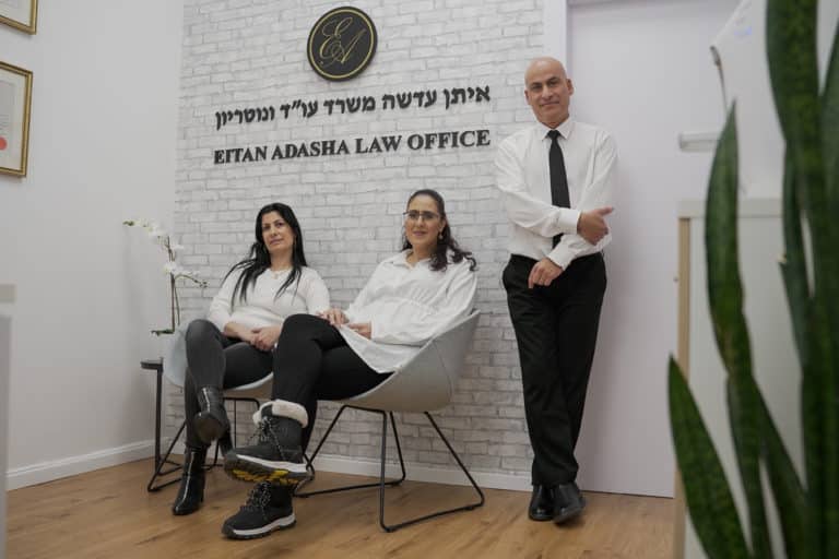 עורך דין חדלות פירעון, פשיטת רגל וחובות